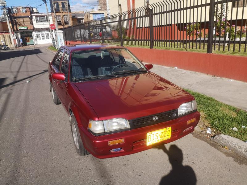 Mazda 323 • 1997 • 250,000 km 3