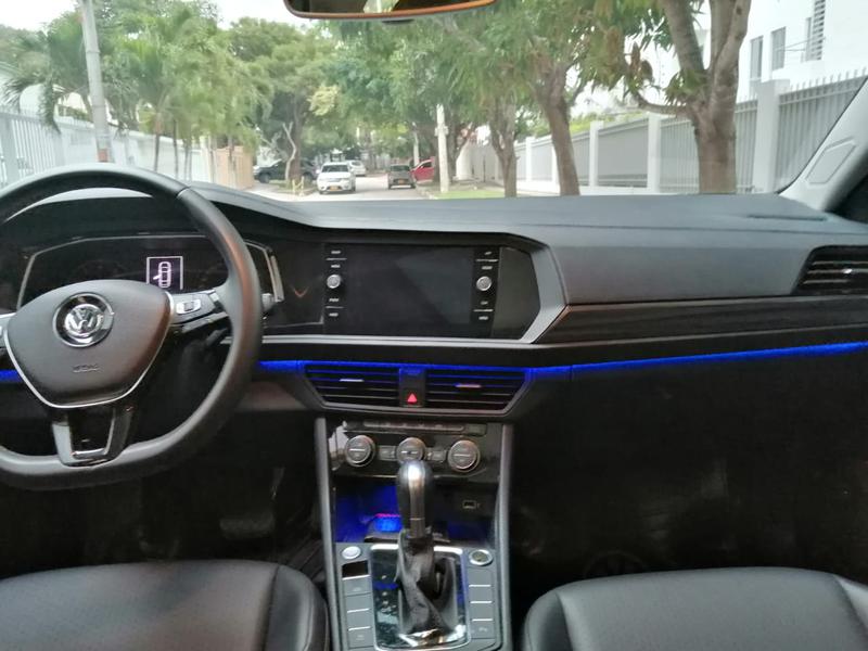 Volkswagen Jetta • 2019 • 23,100 km 5