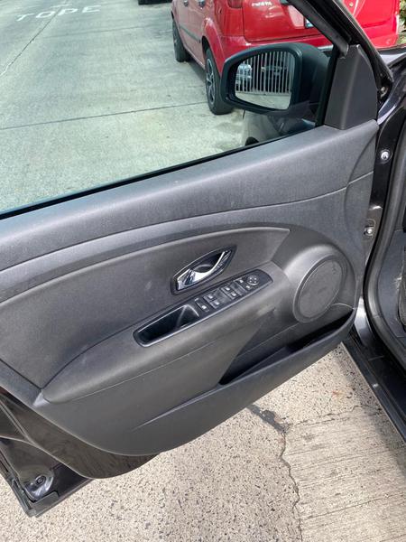 Renault Fluence • 2015 • 124,000 km 7