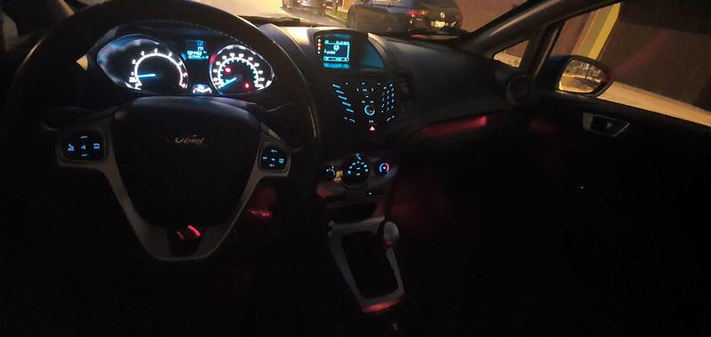 Ford Fiesta • 2015 • 24,000 km 4