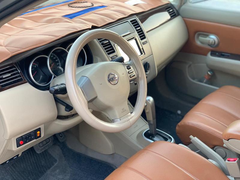 Nissan Tiida • 2011 • 168,000 km 4