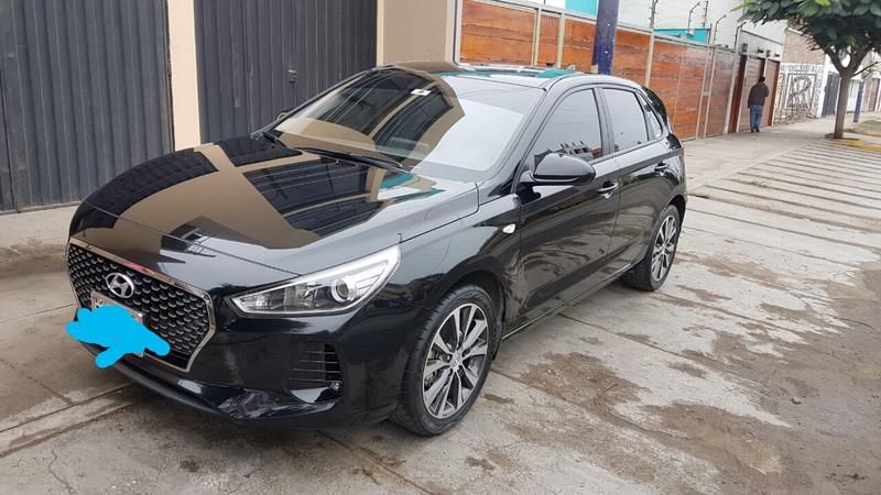 Hyundai i30 • 2018 • 12,000 km 16