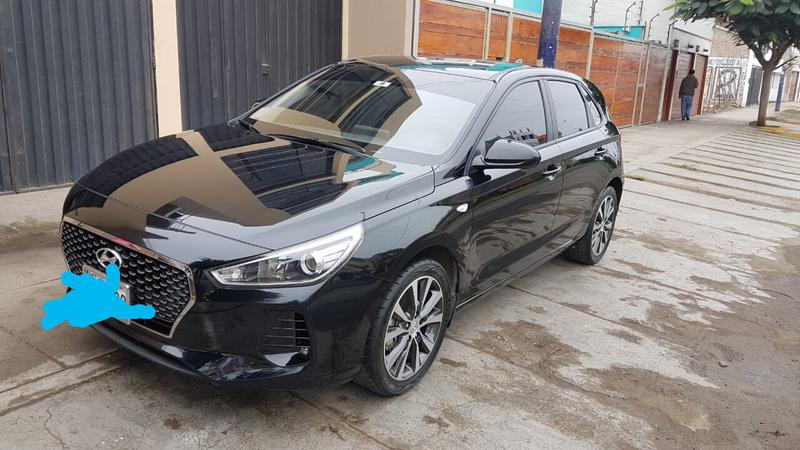 Hyundai i30 • 2018 • 12,000 km 2
