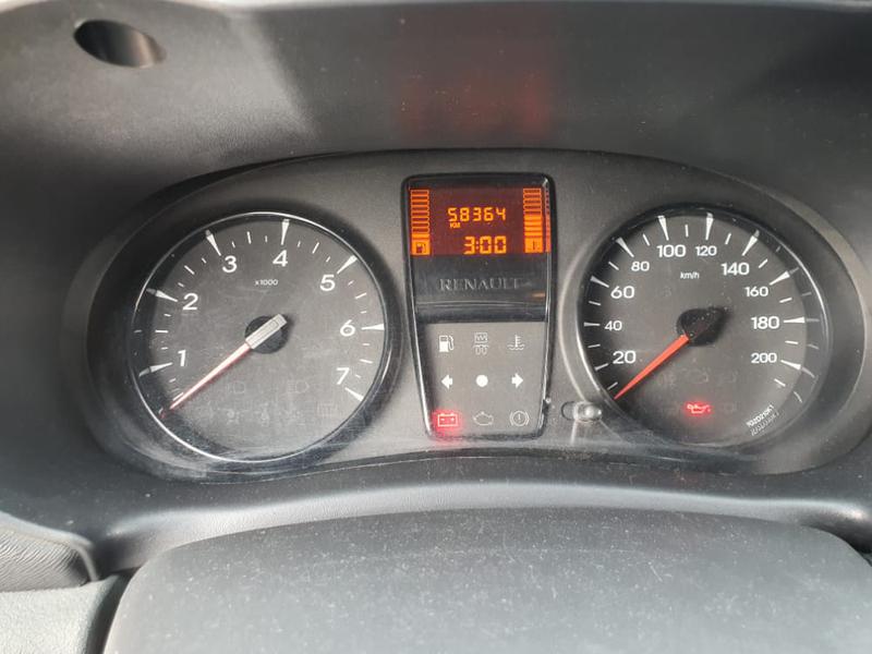 Renault Clio • 2016 • 59,800 km 8