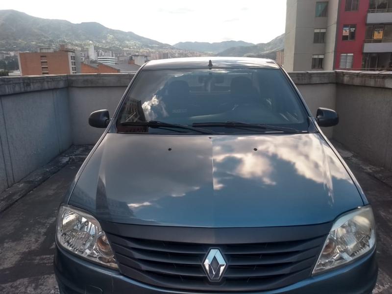 Renault Logan • 2013 • 105,500 km 9