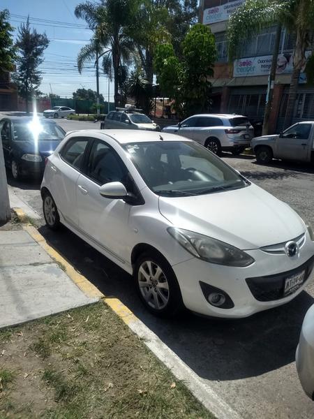Mazda 2 • 2013 • 170,000 km 5