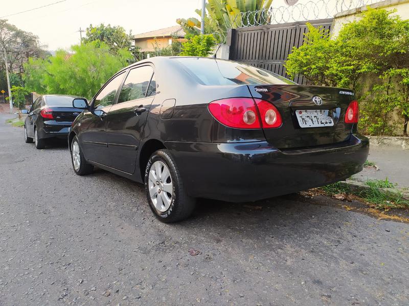 Toyota Corolla • 2007 • 208,000 km 6