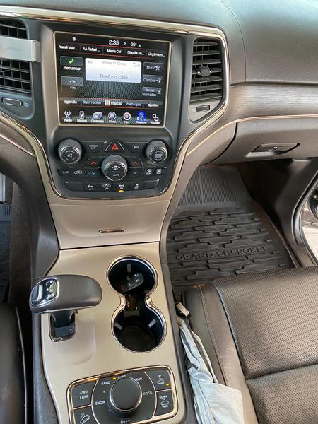Jeep Cherokee • 2015 • 56,900 km 12