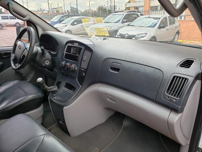 Hyundai H1 • 2009 • 249,233 km 3