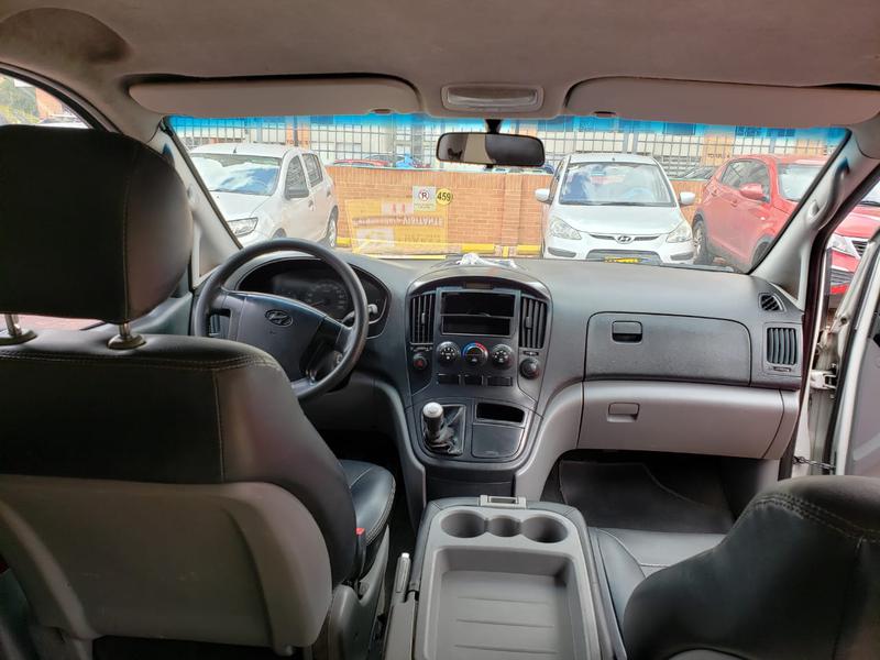 Hyundai H1 • 2009 • 249,233 km 18