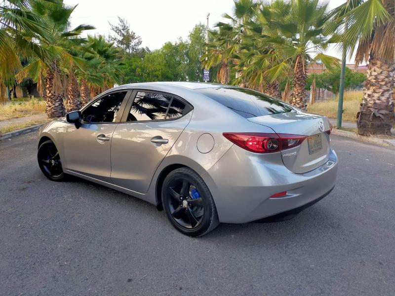 Mazda 3 • 2015 • 60,000 km 14