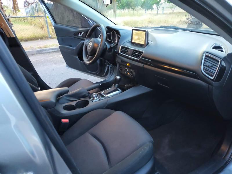 Mazda 3 • 2015 • 60,000 km 5