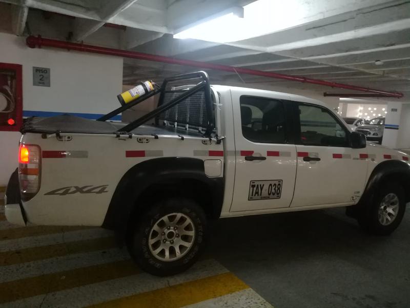 Mazda BT • 2015 • 200,000 km 11