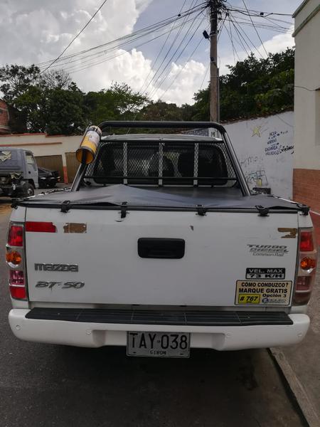 Mazda BT • 2015 • 200,000 km 10