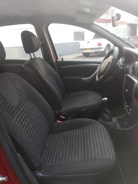 Renault Sandero • 2015 • 111,000 km 3