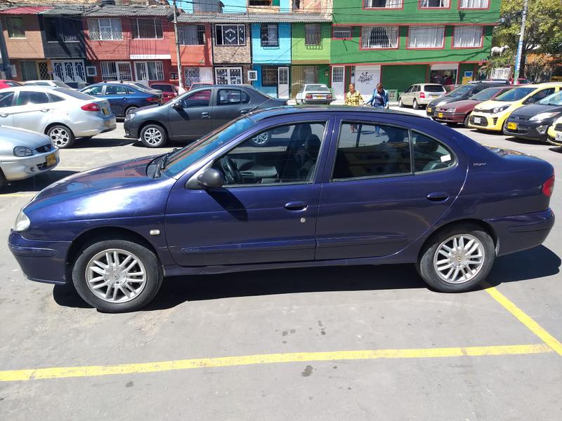 Renault Mégane • 2002 • 165 km 5