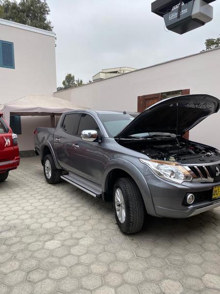 Mitsubishi L200 Pick up • 2016 • 31,905 km 4