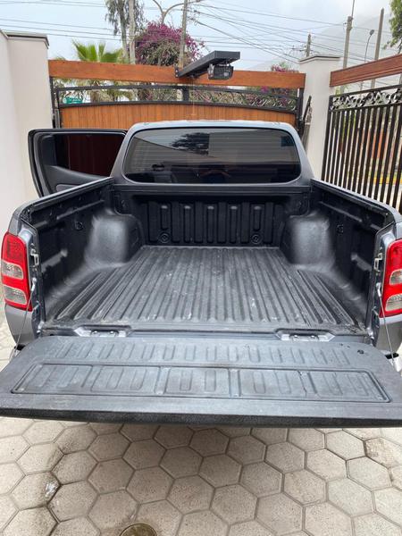 Mitsubishi L200 Pick up • 2016 • 31,905 km 7