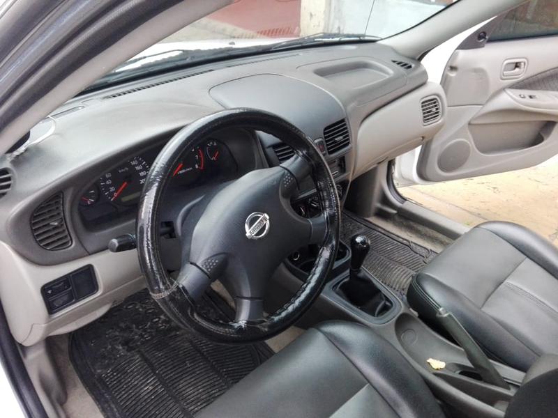 Nissan Sentra • 2005 • 198,000 km 8