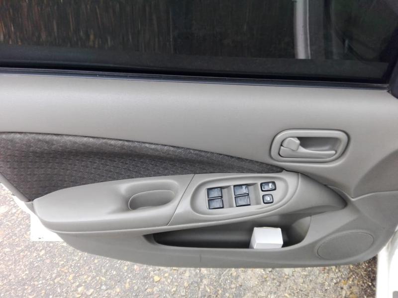 Nissan Sentra • 2005 • 198,000 km 10