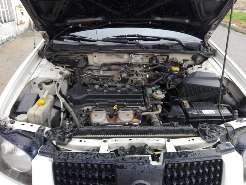 Nissan Sentra • 2005 • 198,000 km 3