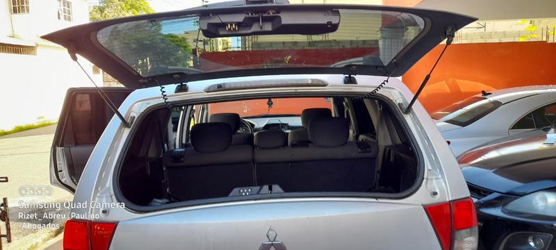 Mitsubishi  • 2005 • 160,000 km 1