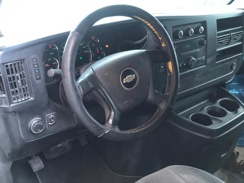 Chevrolet Express 1500 • 2011 • 300,000 km 5
