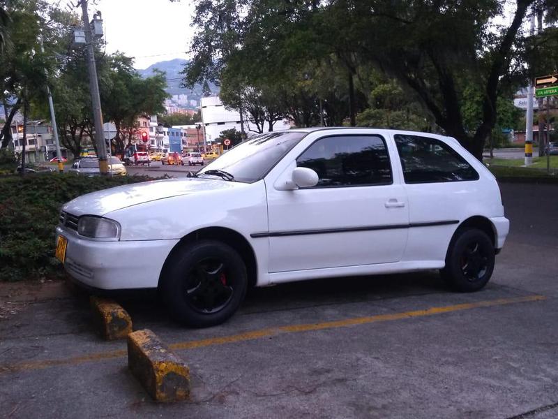 Volkswagen Gol • 1996 • 160,000 km 4