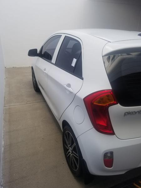 Kia Picanto • 2015 • 33,428 km 14