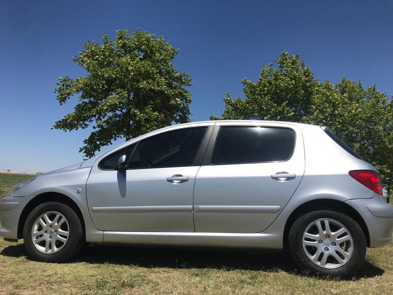 Peugeot 307 • 2011 • 165,000 km 5