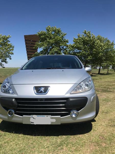 Peugeot 307 • 2011 • 165,000 km 3