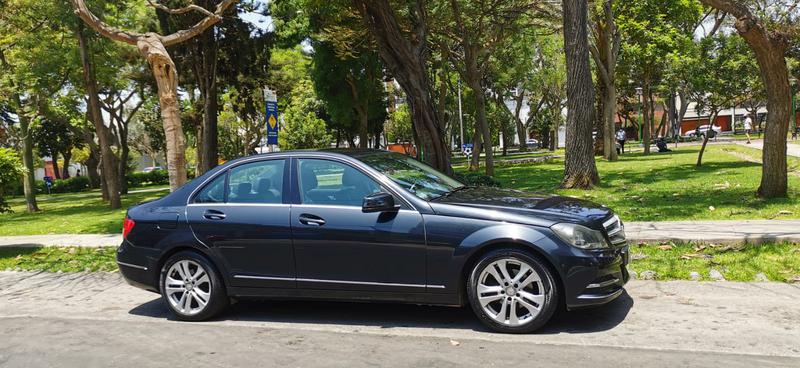 Mercedes-Benz C • 2013 • 44,000 km 2