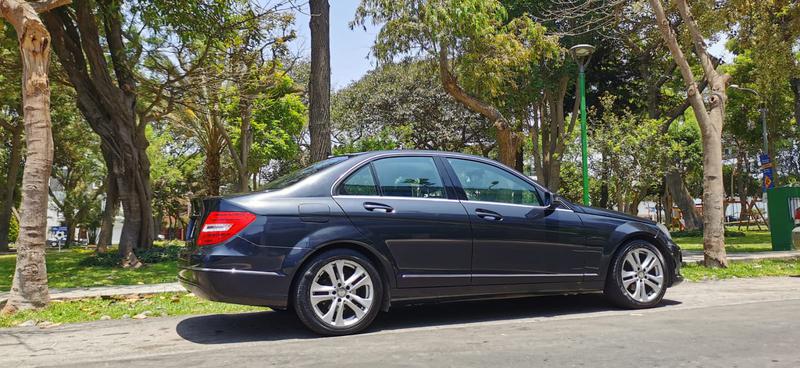 Mercedes-Benz C • 2013 • 44,000 km 1