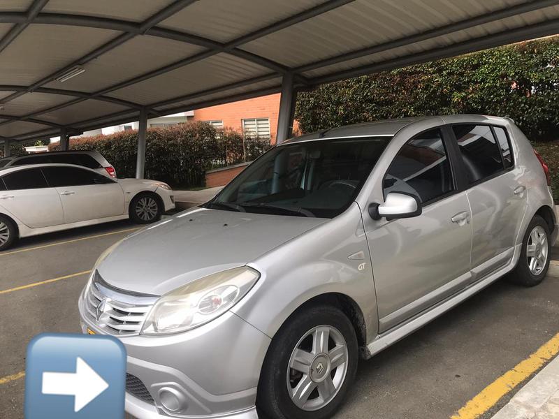 Renault Sandero • 2010 • 172,000 km 1