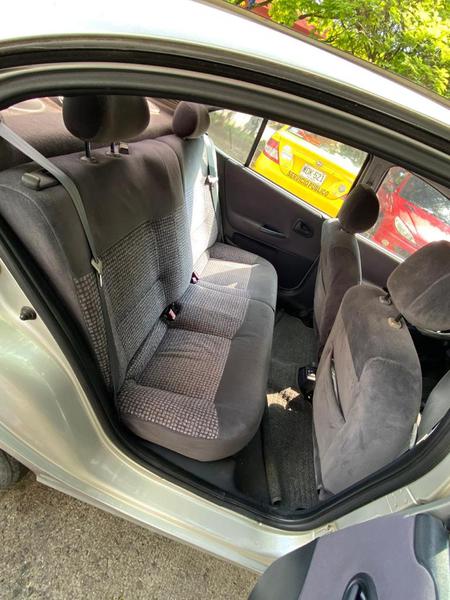 Renault Mégane • 2004 • 121,000 km 4