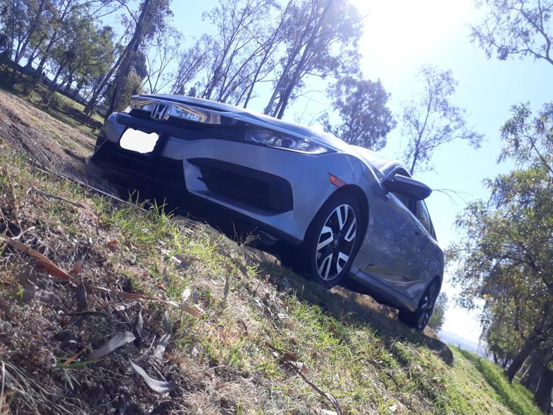 Honda Civic • 2017 • 48,000 km 27