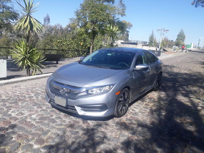 Honda Civic • 2017 • 48,000 km 34