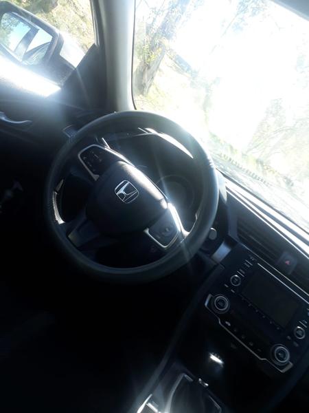 Honda Civic • 2017 • 48,000 km 10
