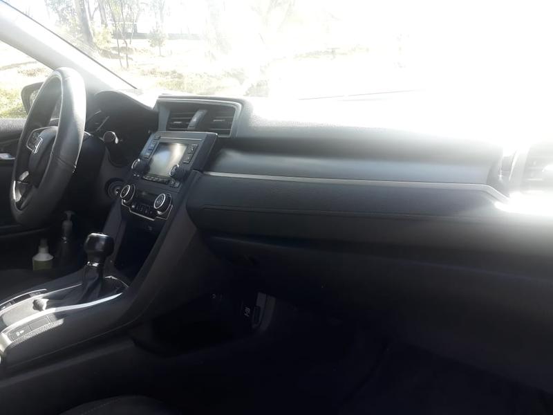 Honda Civic • 2017 • 48,000 km 23