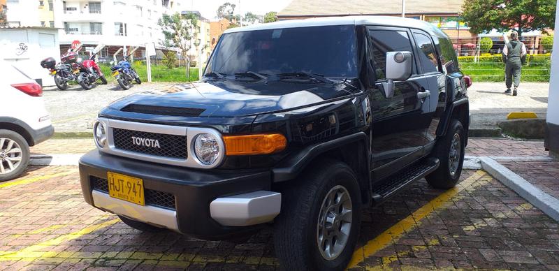 Toyota FJ Cruiser • 2014 • 57,489 km 10