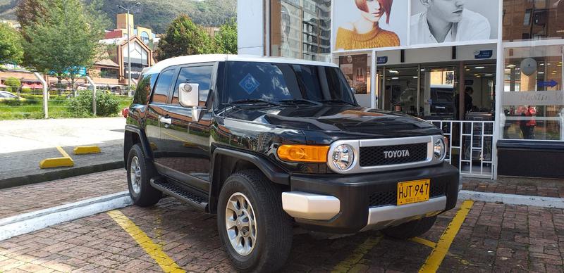 Toyota FJ Cruiser • 2014 • 57,489 km 7
