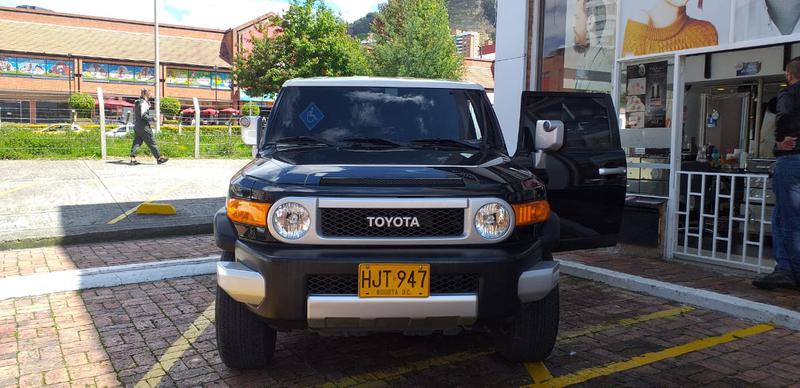 Toyota FJ Cruiser • 2014 • 57,489 km 12