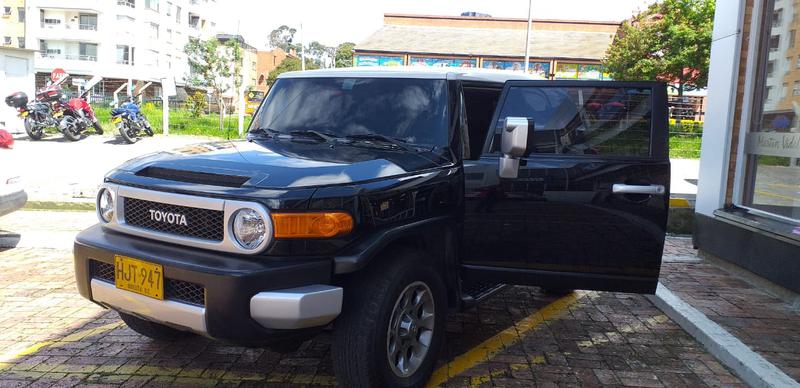 Toyota FJ Cruiser • 2014 • 57,489 km 13