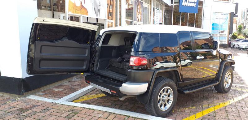 Toyota FJ Cruiser • 2014 • 57,489 km 4