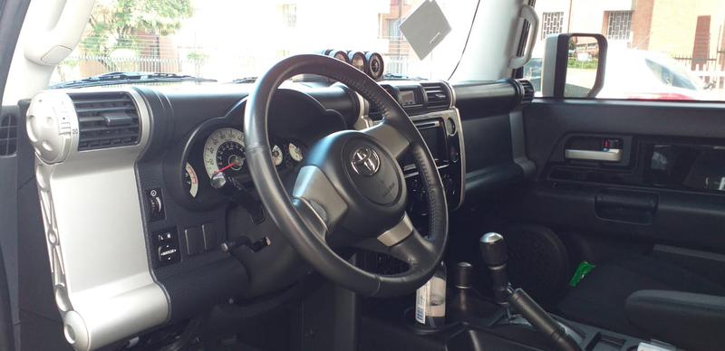 Toyota FJ Cruiser • 2014 • 57,489 km 5