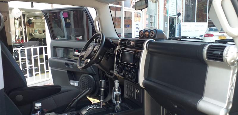 Toyota FJ Cruiser • 2014 • 57,489 km 9