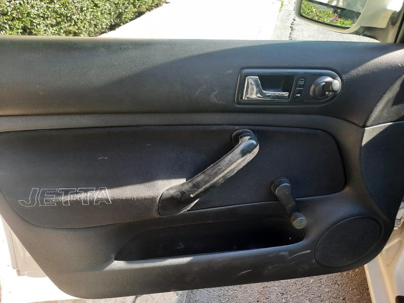 Volkswagen Jetta • 2009 • 119 km 4