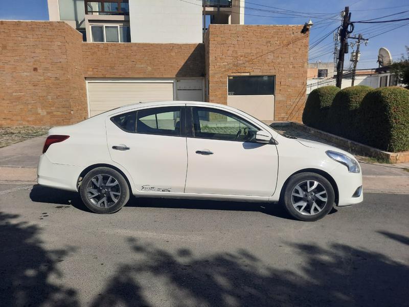 Nissan Versa • 2017 • 701 km 10