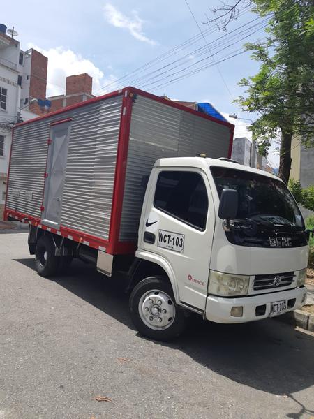 DongFeng Rich • 2014 • 132,000 km 1