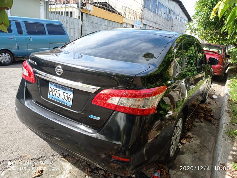 Nissan Sentra • 2013 • 109,000 km 12